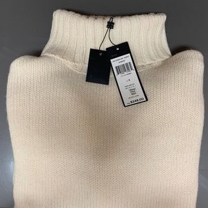 BCBG MAXAZRIA IVORY SWEATER